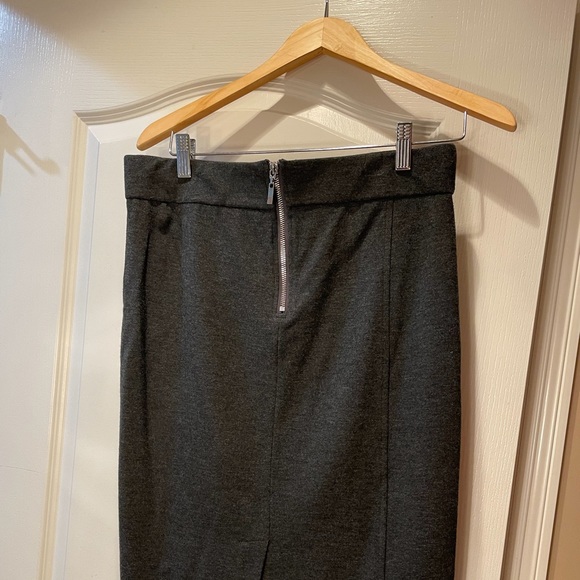 Attitude - knit grey skirt - Picture 4 of 6